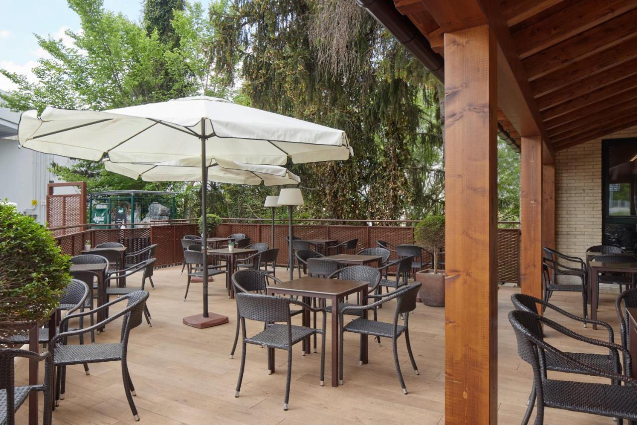 Hotel Iriguibel Huarte Pamplona Exterior photo